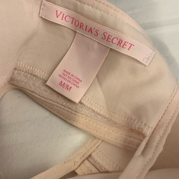 NWOT Victoria’s Secret Tank Top - Picture 6 of 6